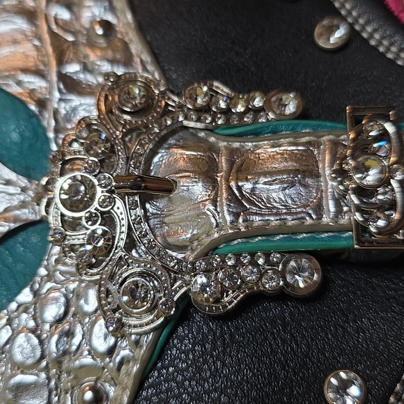 Cowgirl Trendy Cross Body Teal Hot Pink Silver Black Butterfly Embellished Bag - Picture 5 of 16